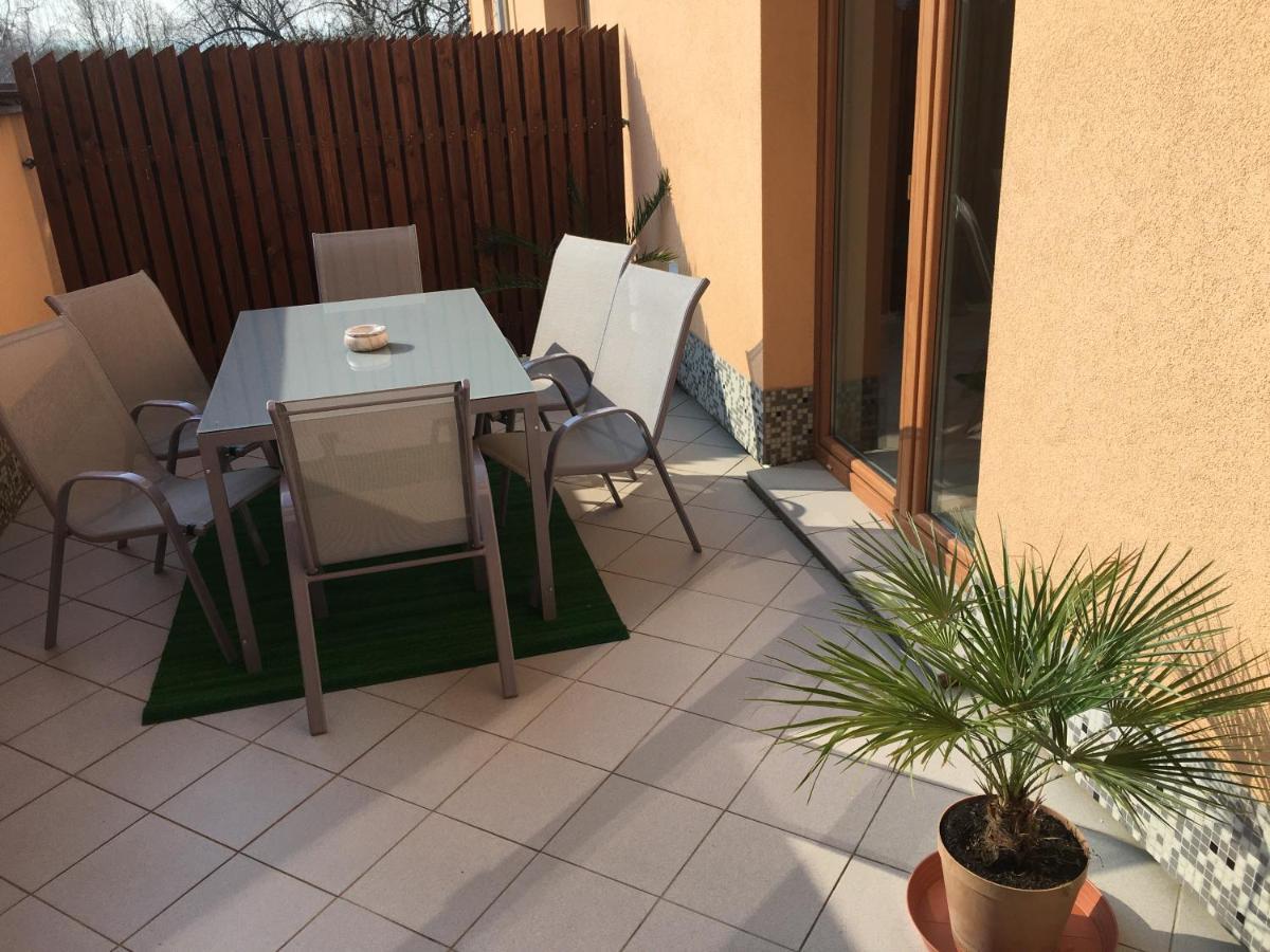 Apartman Slunecnice S Terasou Ческе-Будеёвице Экстерьер фото