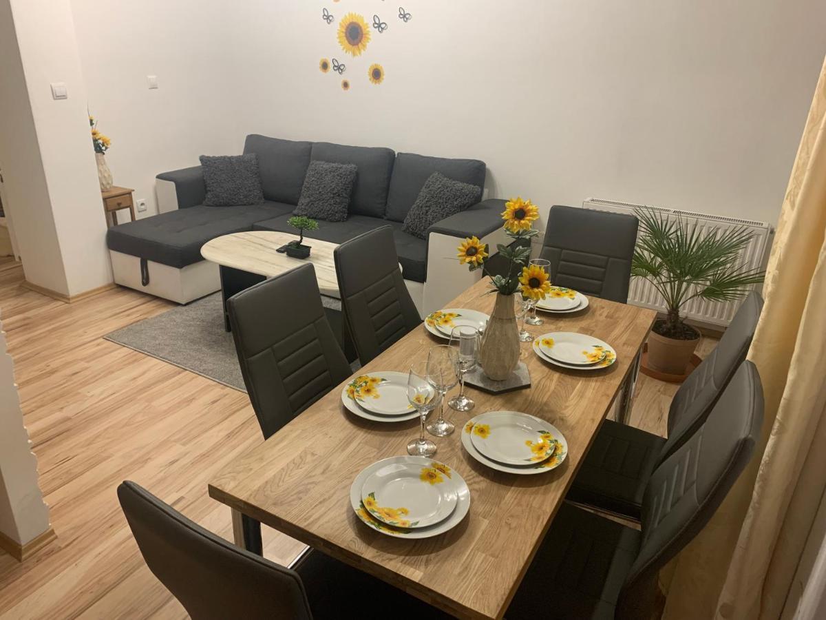 Apartman Slunecnice S Terasou Ческе-Будеёвице Экстерьер фото