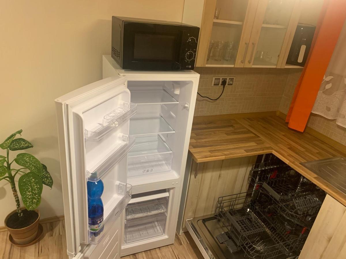 Apartman Slunecnice S Terasou Ческе-Будеёвице Экстерьер фото