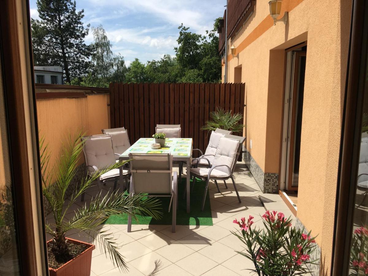 Apartman Slunecnice S Terasou Ческе-Будеёвице Экстерьер фото
